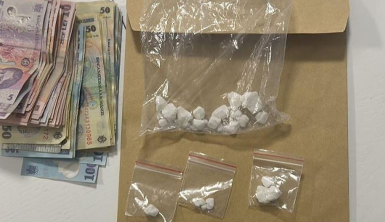 Droguri confiscate de polițiști/Foto: Poliția Română