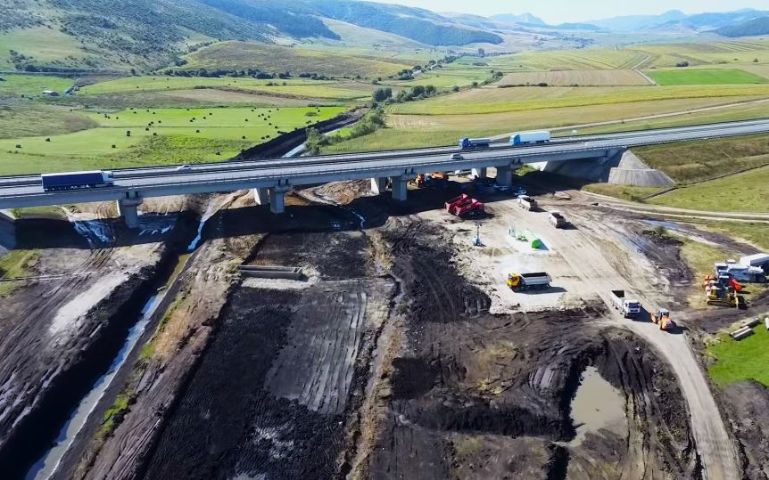 Lucrări pentru construirea Drumului Expres Tureni, care asigură legătura Clujului la Autostrada Transilvania (A3)/Foto: Asociația Pro Infrastructură Facebook.com