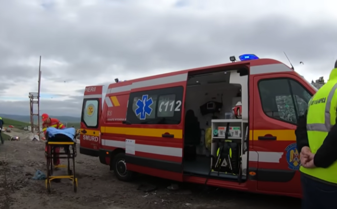 Echipaj SMURD, solicitat la o urgență în care un bărbat a fost lovit la cap / Foto: captură video - Dr. Paul Oargă YouTube