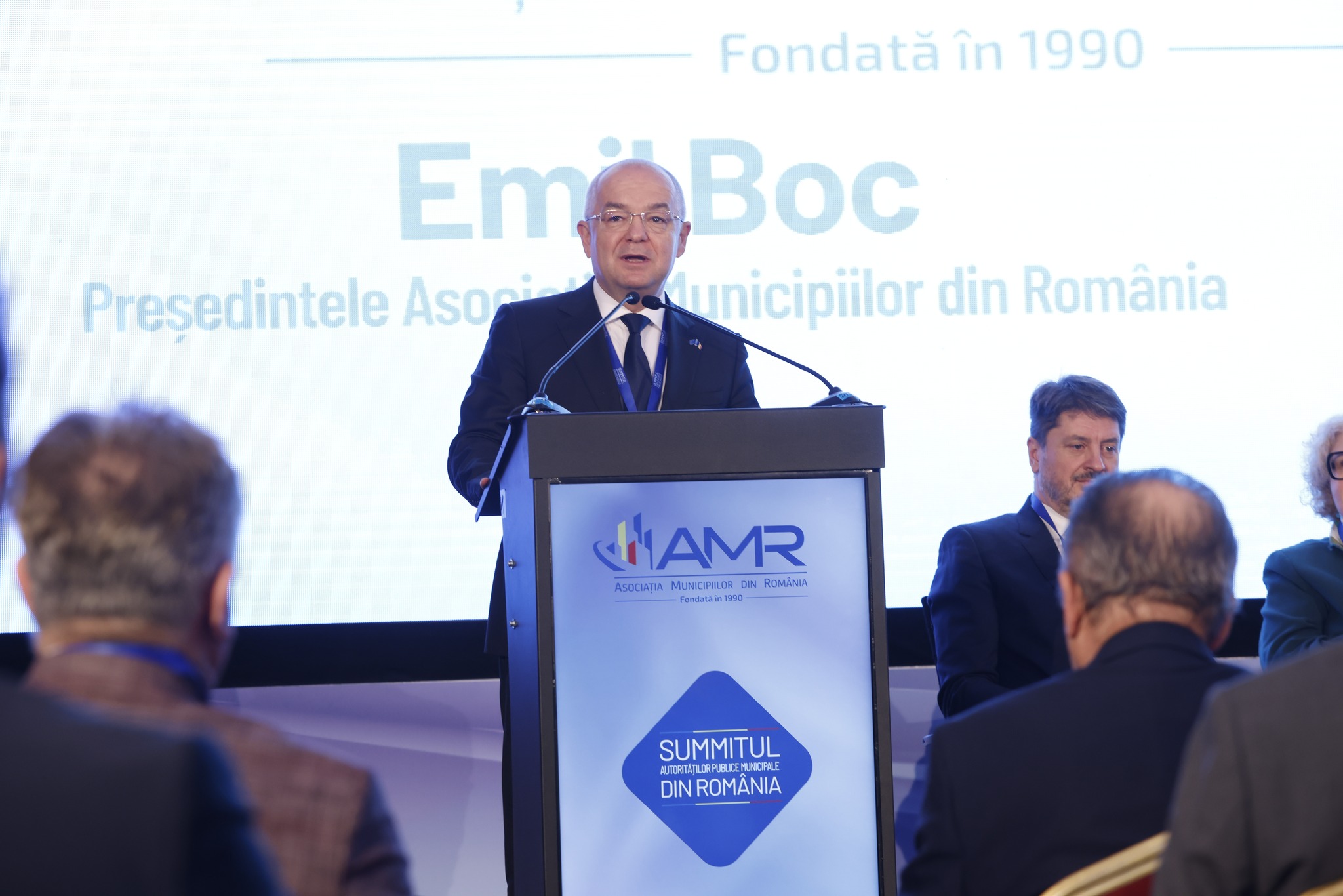 „România se sufocă și suntem în pericol de a se ajunge la o paralizie a administrației”, a reiterat primarul Emil Boc joi. FOTO: Facebook/ AMR