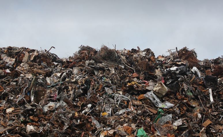 România ar putea fi condamnată de Curtea Europeană de Justiție pentru neecologizarea depozitelor de deșeuri/Foto: pixabay.com