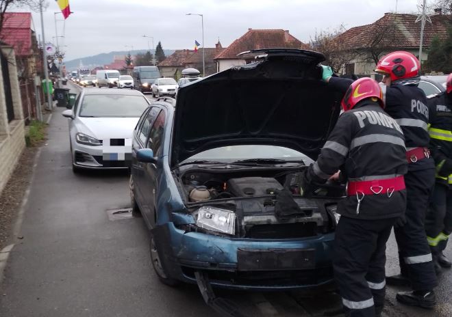 Accident rutier cu trei autoturisme implicate, în Florești/Foto: ISU Cluj