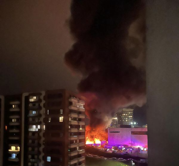 Incendiu în depozitul Auchan din Iulius Mall, 9 decembrie 2023/ Foto: Info Trafic Cluj-Napoca - Facebook