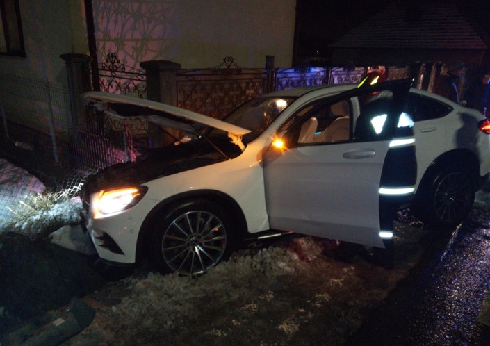 Mașină în șanț la Nădășelu / Foto: ISU Cluj