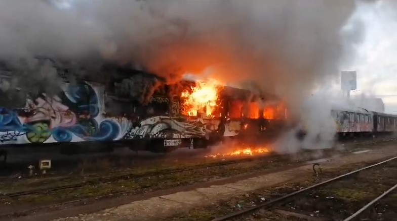 Incendiu la două vagoane, în Gara Cluj-Napoca / Foto: ISU Cluj