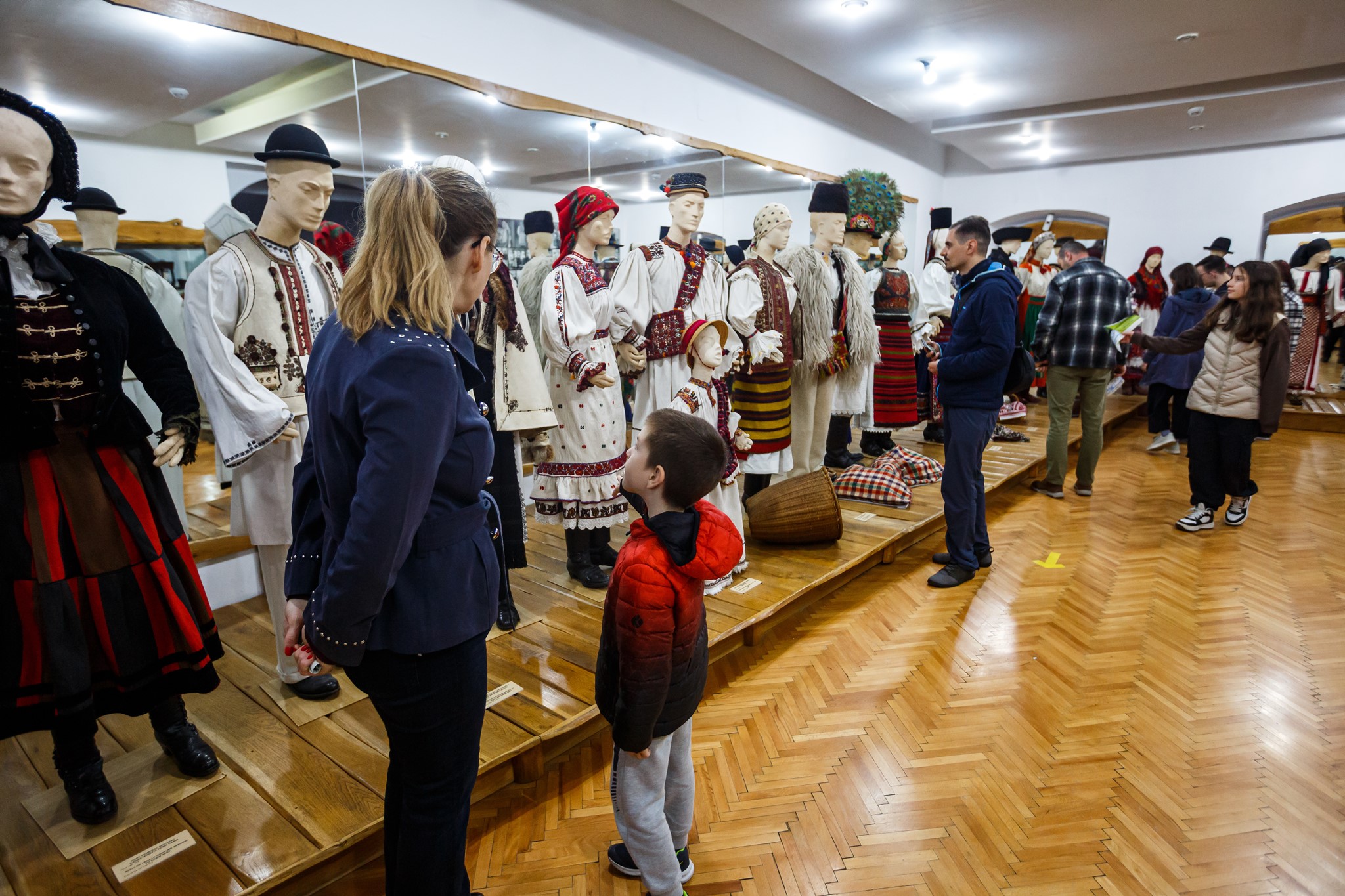Elevii din Cluj-Napoca vor beneficia de vouchere de cultură și de vouchere sportive, de la toamnă. FOTO: Facebook/ Municipiul Cluj-Napoca