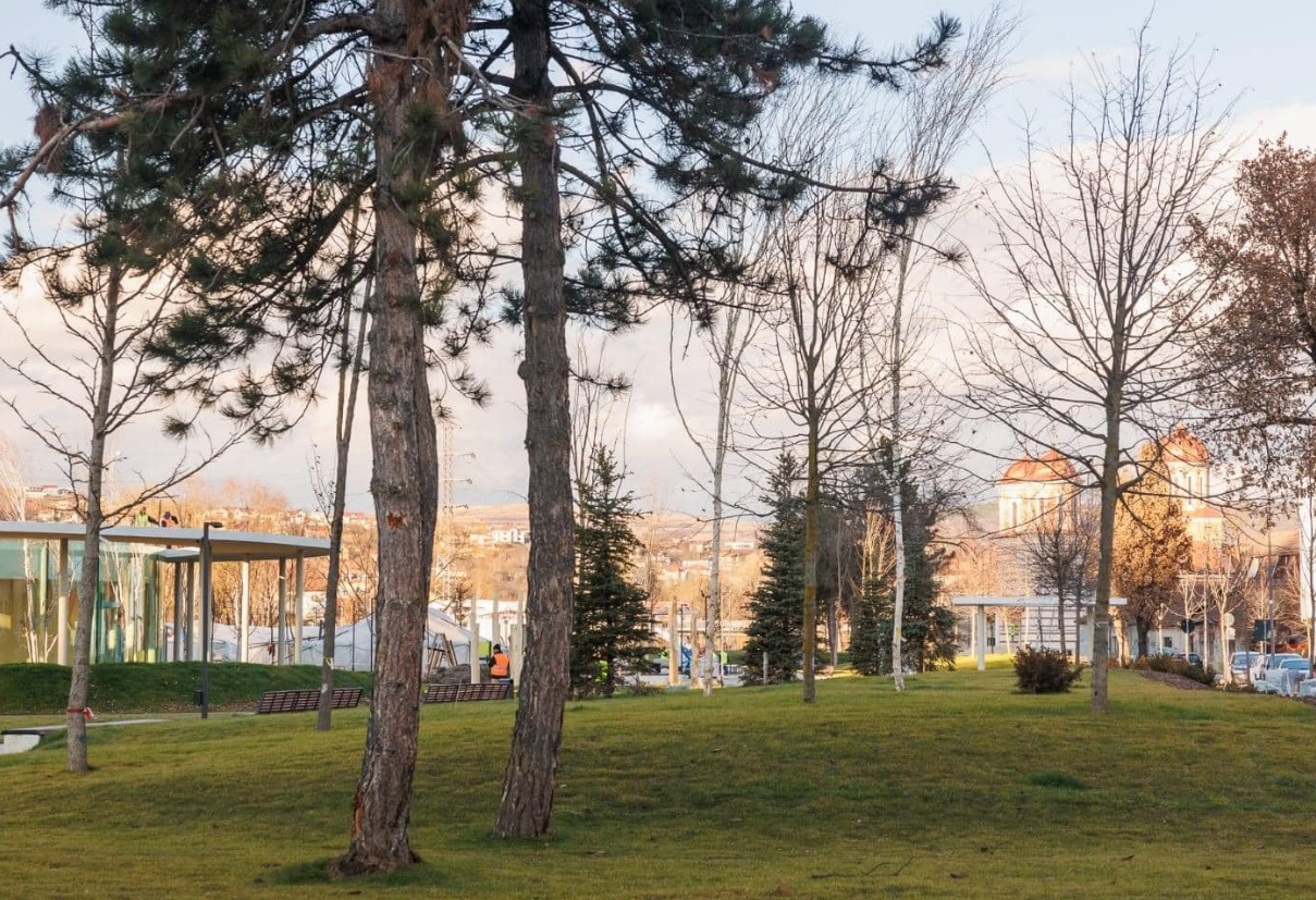 Parcul Feroviarilor din Cluj-Napoca. Proiectul de revitalizare a parcului, finanțat din bani europeni/Foto: Emil Boc Facebook.com