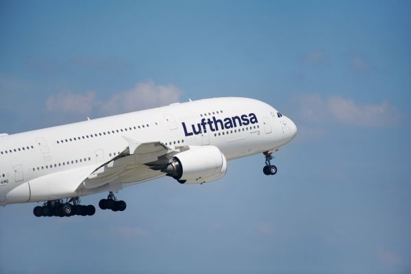 Compania aeriană Lufthansa a decis să renunțe la zborurile dintre aeroportul din Frankfurt și Aeroportul Internațional „Avram Iancu” Cluj-Napoca/ Foto: Lufthansa - Facebook