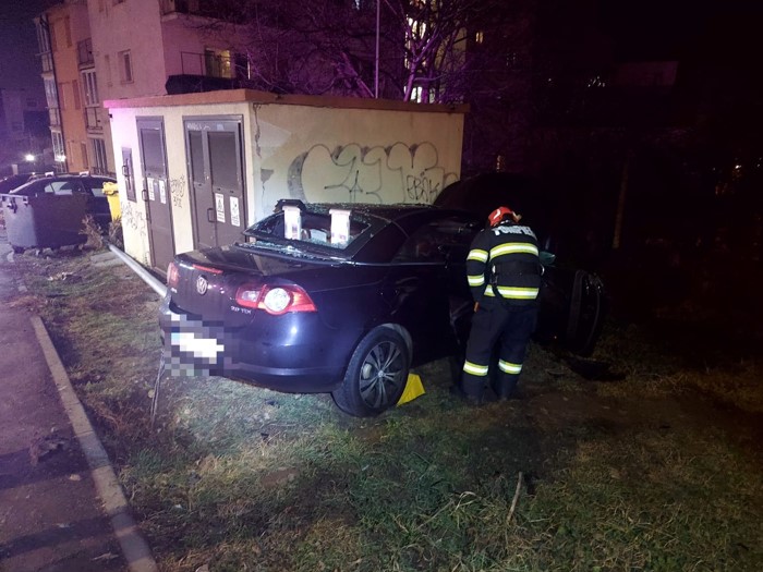Accident sâmbătă noaptea pe Calea Turzii, 3 februarie / Foto: ISU Cluj