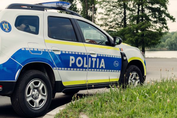 Polițiștii au aplicat amenzi și au reținut zeci de permise de conducere, în ultimele zile  Foto: Facebook/ Poliția Română