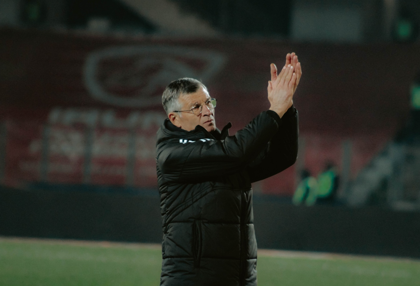 Antrenorul Universității Cluj speră la o victorie în meciul cu Farul Constanța. Sursă Foto: Facebook/ Universitatea Cluj