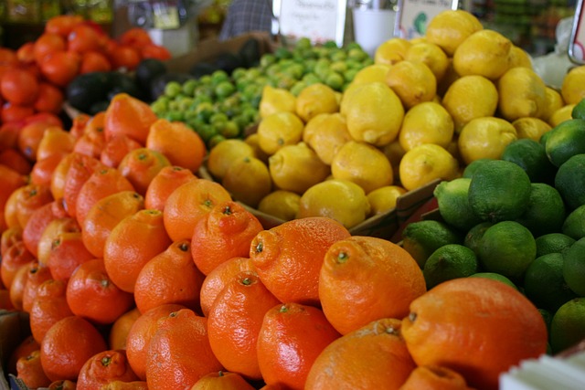 Coaja de citrice, portocale sau lămâie, este extrem de toxică din cauza substanțelor periculoase/ Foto: pixabay.com