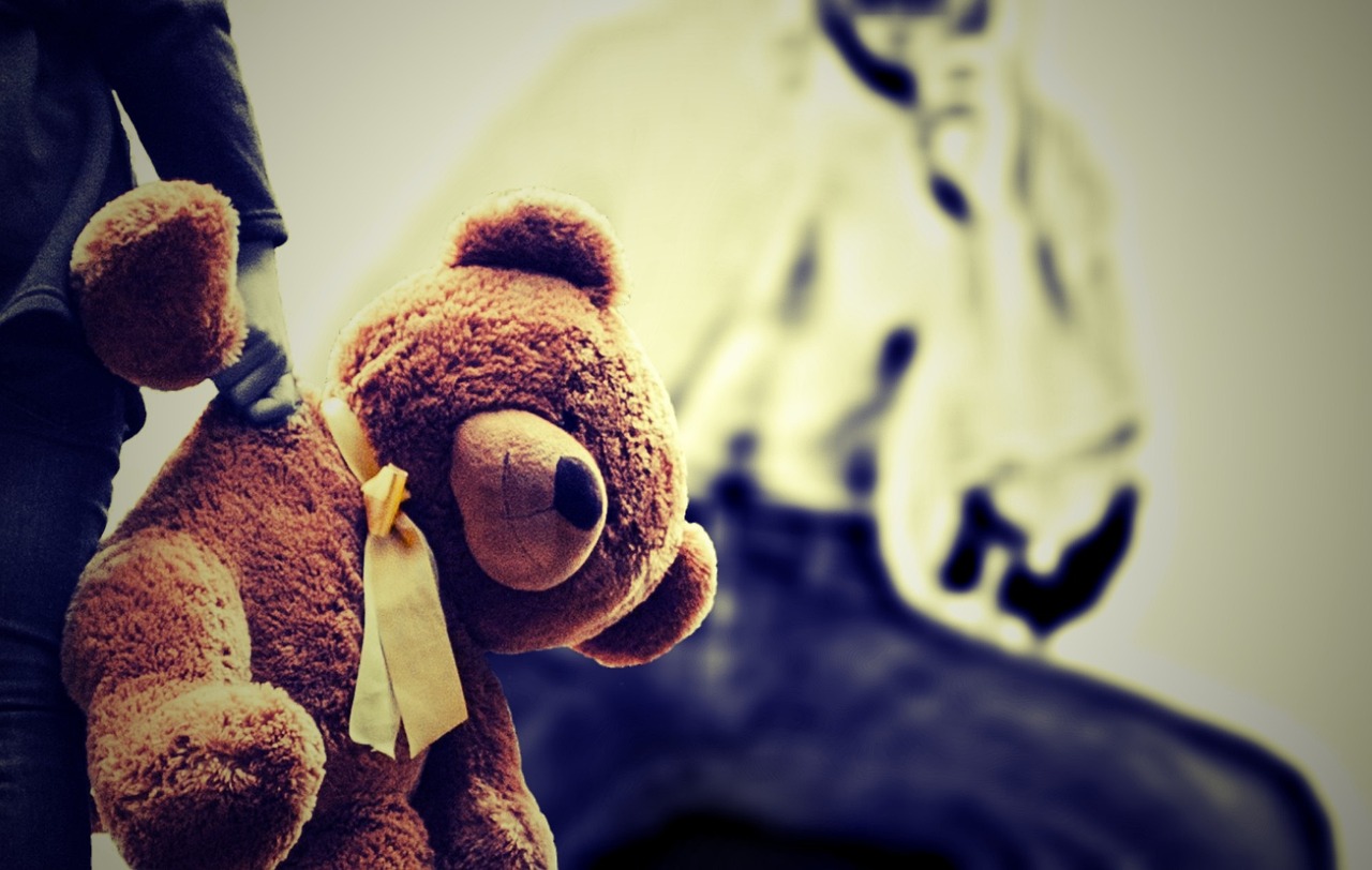 Minori violaţi în chiliile de la Mănăstirea Frăsinei din Vâlcea. FOTO: Pixabay