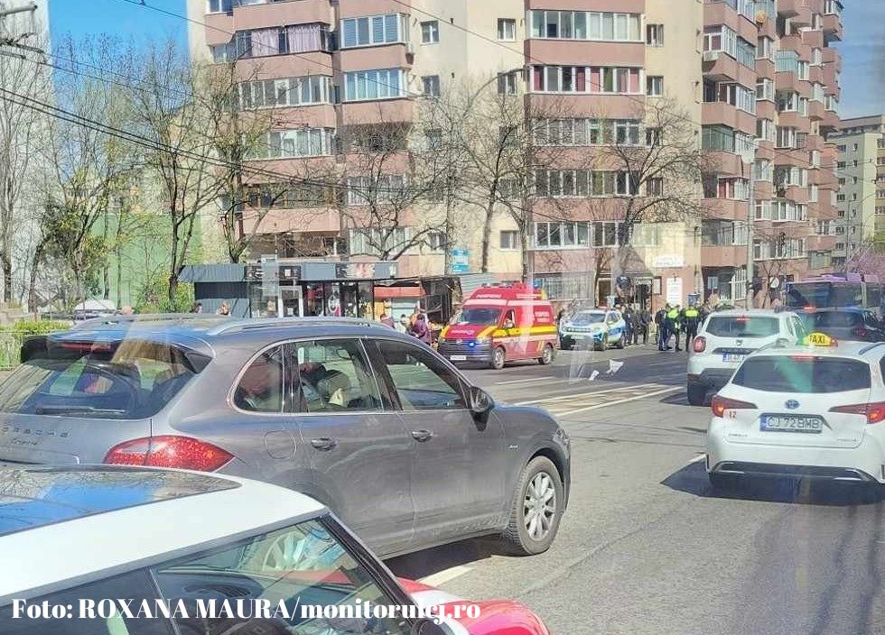 Un accident rutier a avut loc, joi, pe strada Primăverii din Cluj-Napoca/ Foto: Roxana Maura/ monitorulcj.ro