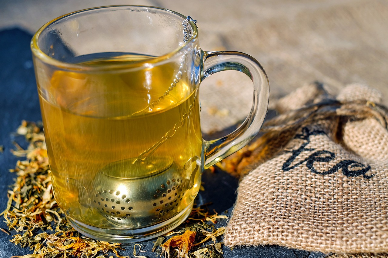 Ceaiuri care pot reduce simptomele neplăcute ale alergiilor. FOTO: Pixabay.com