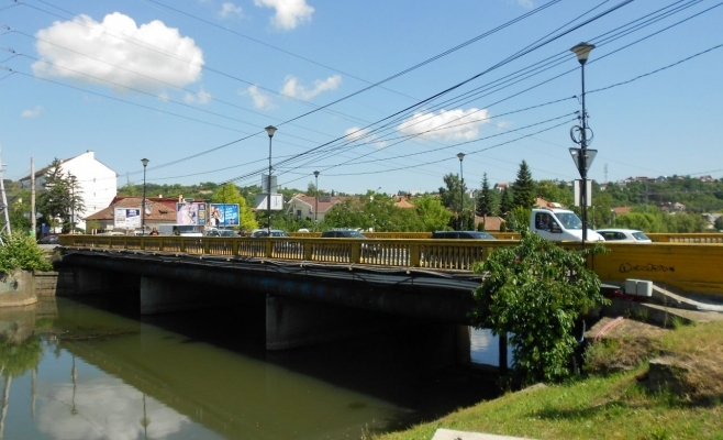 Podul Garibaldi va fi demolat și altul va fi construit în loc. FOTO: Arhivă monitorulcj.ro