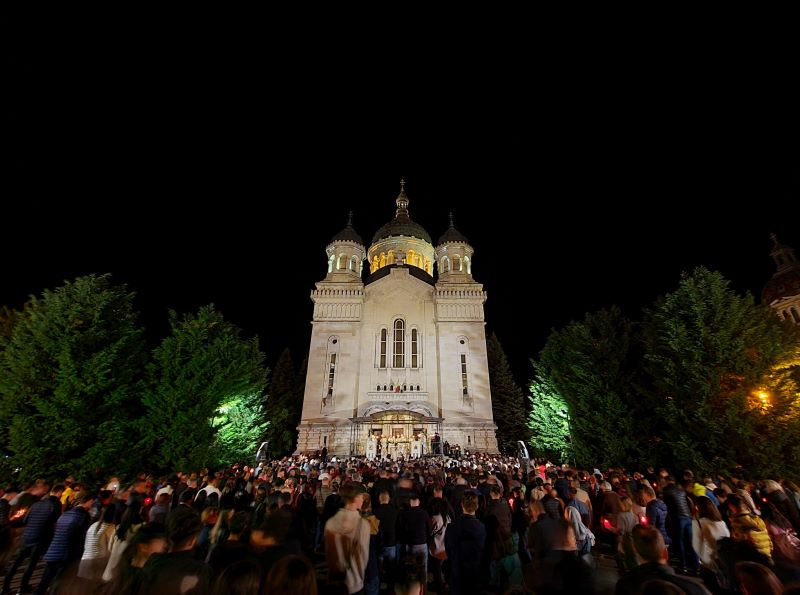 Slujba din Noaptea de Înviere de la Catedrala Mitropolitană/ Foto: Mitropolia Clujului, Maramureșului și Sălajului - Facebook