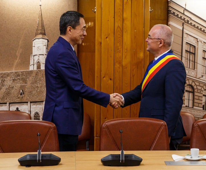 Ambasadorul Republicii Populare Chineze în România, în vizită la Cluj-Napoca.