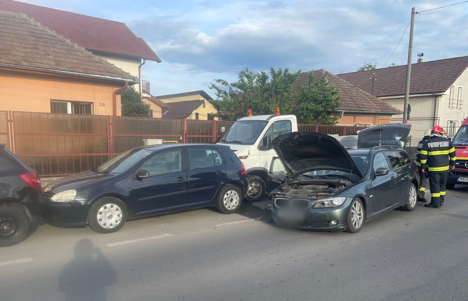 Accident pe strada Branului din Cluj-Napoca/Foto: ISU Cluj