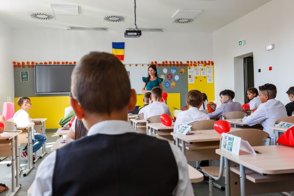 Elevii din clasa a IV-a din Cluj vor susține, de marți, probele din cadrul Evaluării Naționale/Foto: Municipiul Cluj-Napoca Facebook.com
