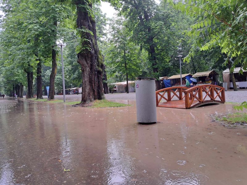 Parcul Central, inundat în urma ploii/ Foto: Bianca Preda - monitorulcj.ro