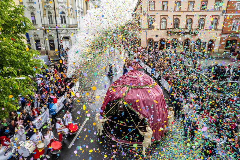 Sâmbătă, 1 iunie, de la ora 11:00, va avea loc Parada Zilelor Clujului din Piața Unirii/ Foto: Zilele Clujului - Facebook