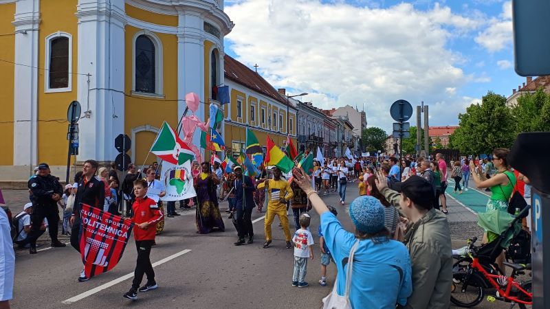 Sâmbătă, Parada Zilelor Clujului a molipsit centrul orașului de energie și culoare/ Foto: Aurel Constantin Bîrliba - monitorulcj.ro