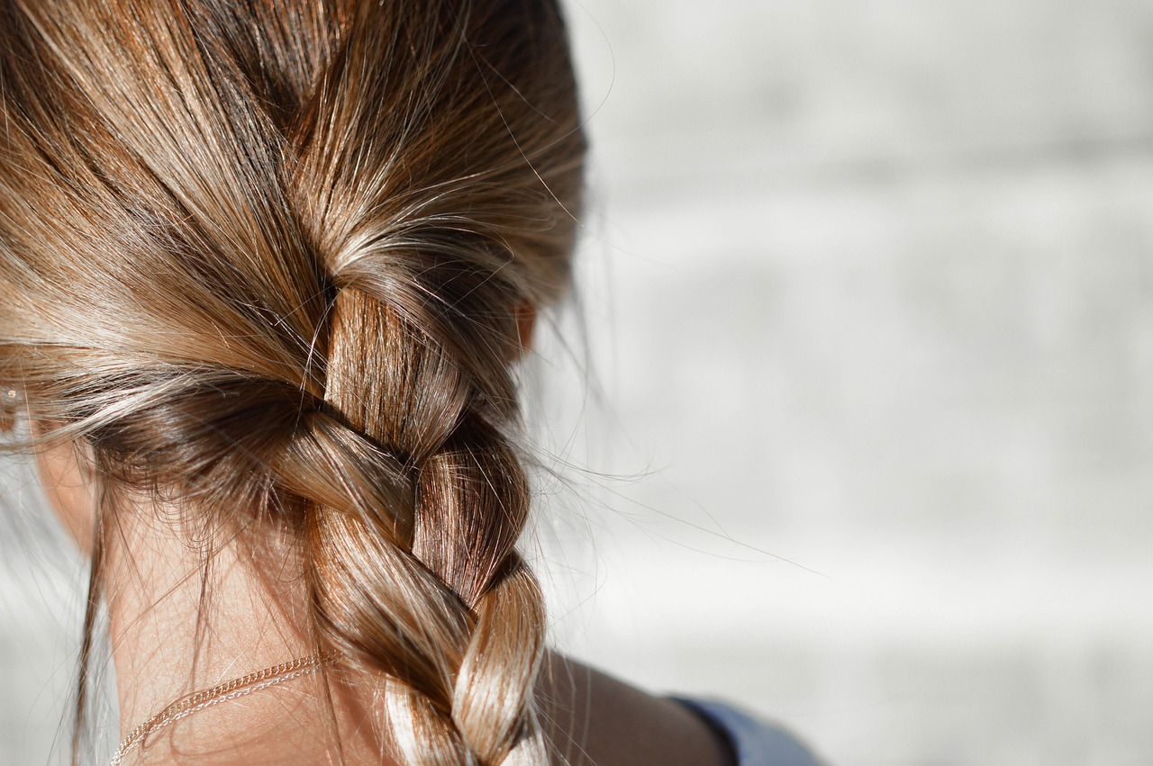 Beneficiile şi efectele adverse ale tratamentului pentru păr cu keratină | Foto: pixabay.com