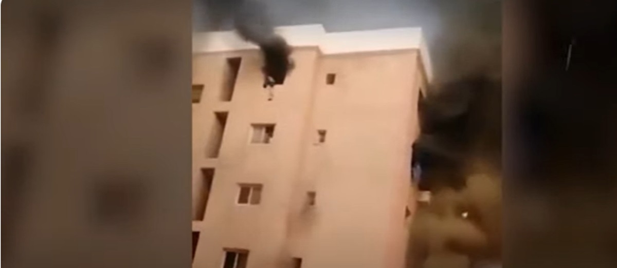 Un incendiu în Kuweit a ucis cel puțin 49 de persoane. Foto: captură Youtube / Mirror Now