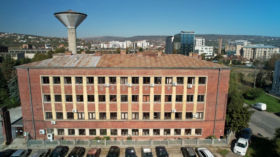 Foto: Clădirea administrativă Carbochim