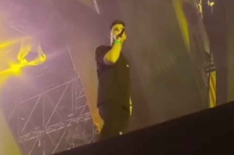 DJ Hardwell a cedat nervos și a înjurat festivalul, la microfon, pe scenă| Foto: Noticias EDM Perú - Facebook