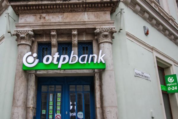 Banca Transilvania preia OTP Bank. Tranzacție de 347,5 milioane de euro. | Foto: gettyimages.com