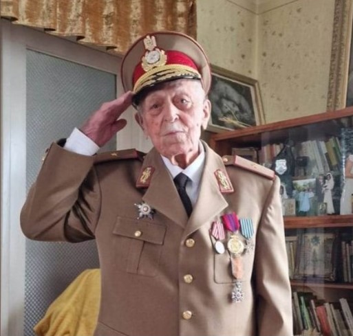 Un veteran de război din Cluj a împlinit 104 ani. A luptat în timpul celui de-al Doilea Război Mondial şi a fost luat prizonier de ruşi. | Foto: Ministerul Apararii Nationale, Romania - www.mapn.ro - Facebook