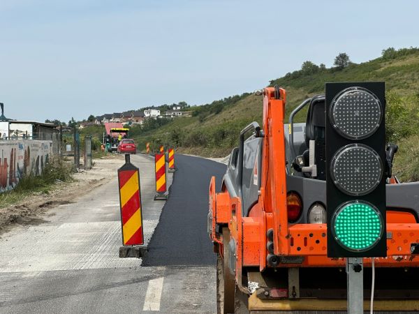 Lucrări pe drumul județean care leagă Cluj-Napoca de Popeşti. | Foto: Consiliul Judeţean Cluj