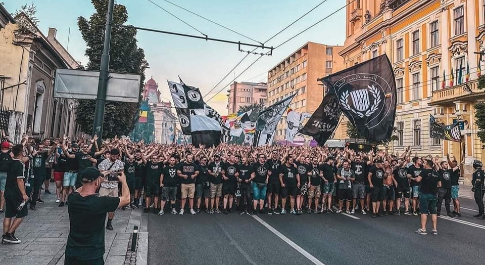 Suporterii „U” Cluj, mobilizare pentru derby | Foto: U Cluj Fans - Facebook
