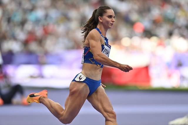 Atleta clujeancă, Andrea Miklos, s-a calificat în semifinalele probei de 400 metri la Jocurile Olimpice 2024 | Foto: Comitetul Olimpic și Sportiv Român - Facebook