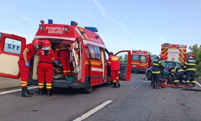 Accident rutier grav, cu cinci mașini și 17 persoane implicate, pe Autostrada A1.|Foto: MesageruldeSibiu.ro