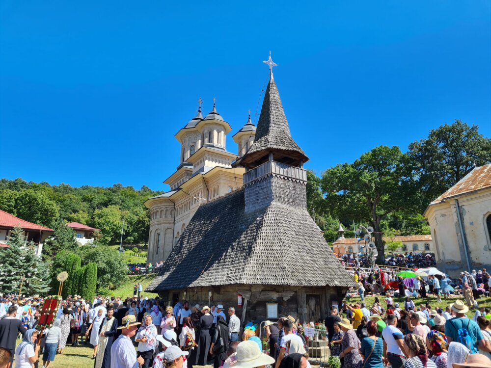 Mii de credincioși, așteptați la mănăstirea Nicula de 15 august | Foto: Mitropolia Clujului, Maramureşului şi Sălajului Arhiepiscopia Vadului, Feleacului şi Clujului