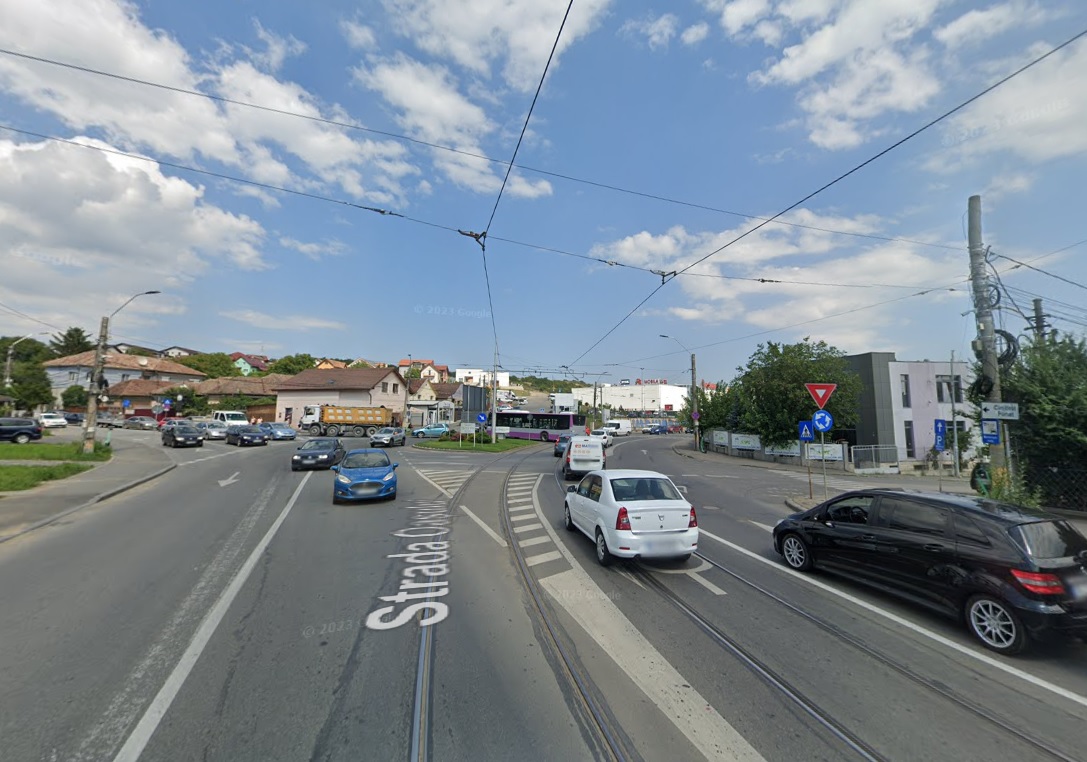 Bani europeni pentru pasajul rutier din zona B-dul Muncii-Oașului, una dintre cele mai aglomerate intersecții din oraș|Foto: Google Maps