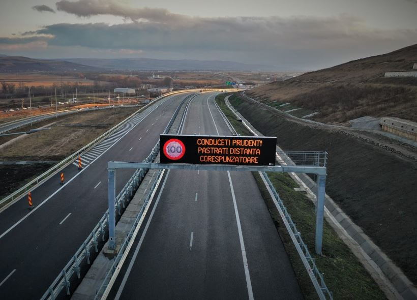 Circulația pe autostrăzile din România, inclusiv pe Autostrada Transilvania, va fi monitorizată prin intermediul sistemelor inteligente de supraveghere video| Foto: Compania Națională de Administrare a Infrastructurii Rutiere Facebook.com