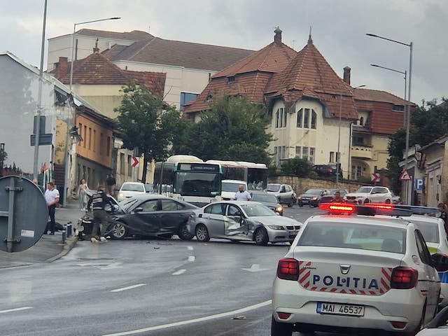 Accident cu trei mașini și o motocicletă implicate pe Calea Turzii | Foto: ISU Cluj