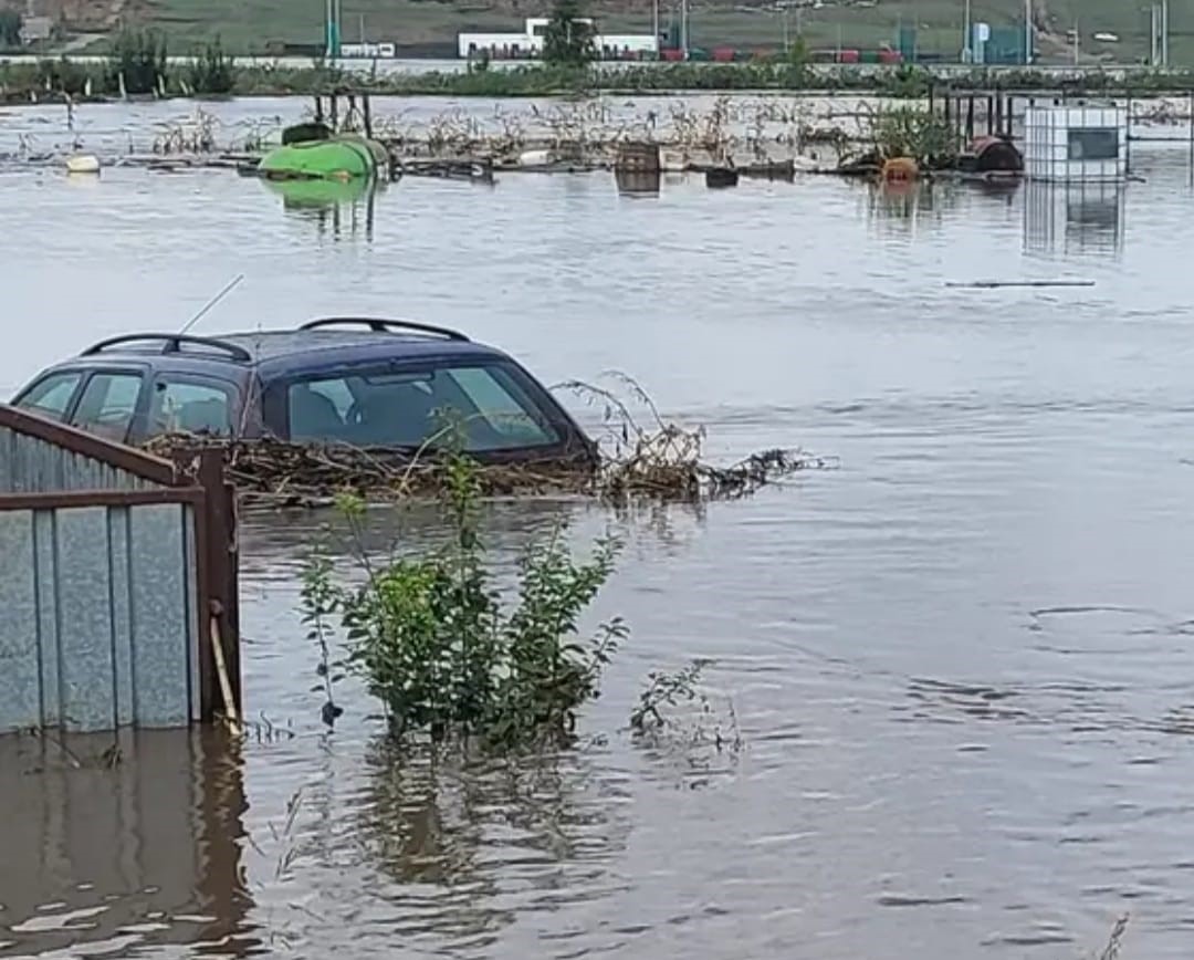 Viiturile fac prăpăd în România | Foto: Meteoplus - Facebook