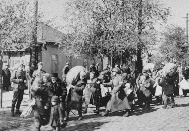 9 octombrie.  Ziua Națională de Comemorare a Holocaustului | Foto: aboutholocaust.org (US Holocaust Memorial Museum)