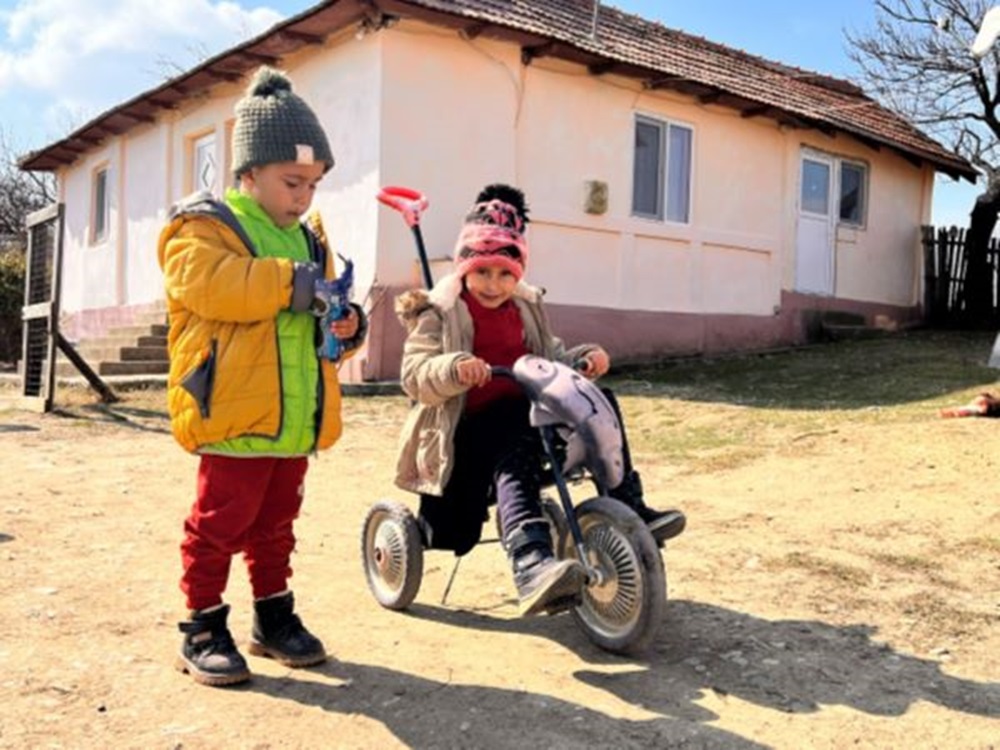 În 2023, 210 copii români au fost victime ale exploatării prin muncă, cu o incidență mai mare în mediul rural și în rândul băieților. Foto: World Vision Romania