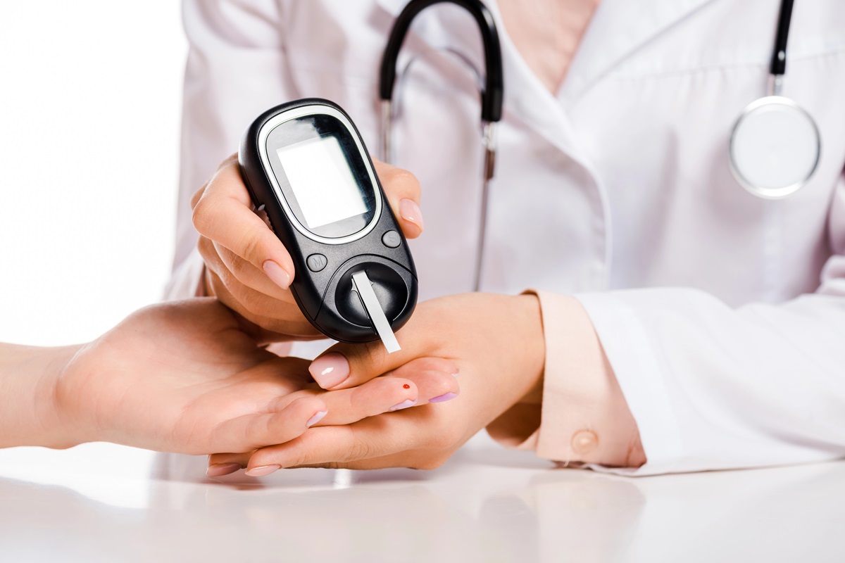 Conform unui nou studiu CDC, persoanele cu vârste între 55-64 ani merg cel mai des la medic în SUA (418 vizite la 1.000 de persoane), în principal din cauza diabetului. Foto: depositphotos.com