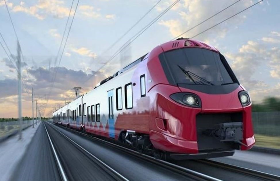 Primul tren electric, din cele 37 care vor circula și pe rutele regionalei Cluj, va intra în operare din luna noiembrie.|Foto: ARF-Autoritatea pentru Reformă Feroviară - Facebook