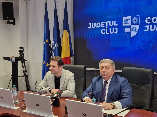 de la stânga la dreapta - Sebastian Burduja, ministrul Energiei şi Alin Tişe, preşedintele Consiliului Judeţean Cluj | Foto: monitorulcj.ro