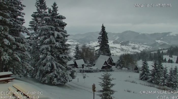 Viscolul și ninsorile au pus stăpânire pe zona de munte a Clujului| Foto: Cabana Vlădeasa - Facebook