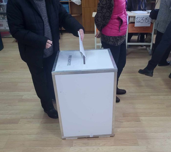 De la deschiderea secțiilor de votare, peste 1.000 de persoane au votat cu urna mobilă, în județul Cluj | Foto: monitorulcj.ro