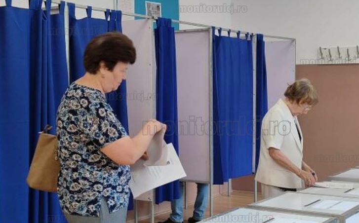 Buletinele de vot din diaspora la alegerile prezidențiale din 24 noiembrie, trimise în țară|Foto: monitorulcj.ro